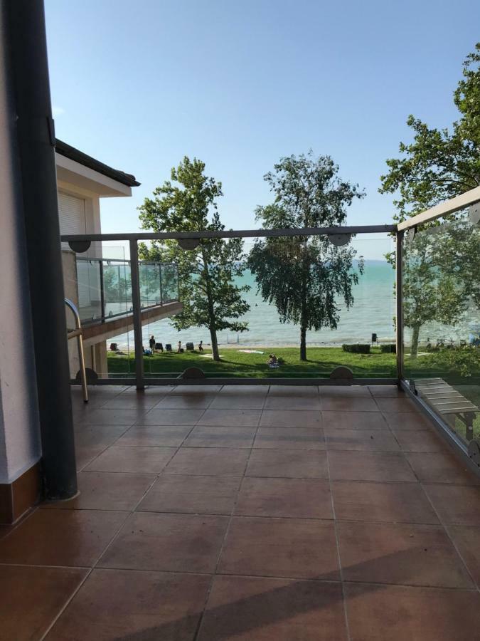 Myflat Belvedere Apartment Siofok Ngoại thất bức ảnh